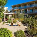 מלון Costa Salina