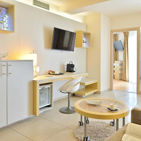 Costa Salina Otel 4*