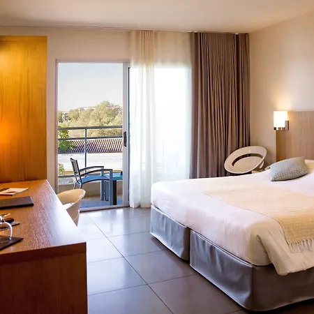 Costa Salina Готель