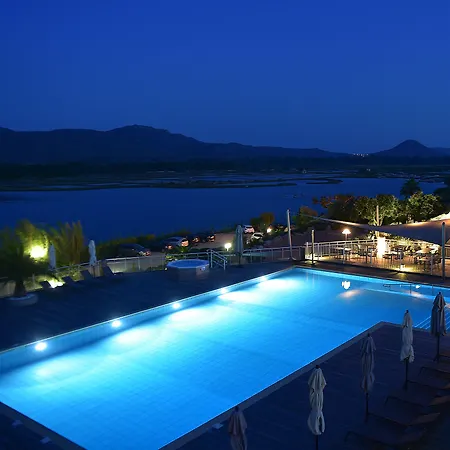 Готель Costa Salina 4*