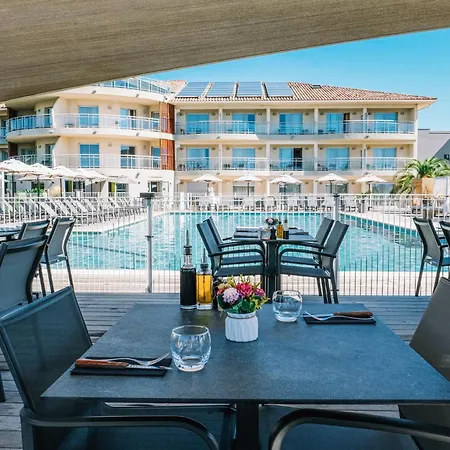 Costa Salina 호텔 4*