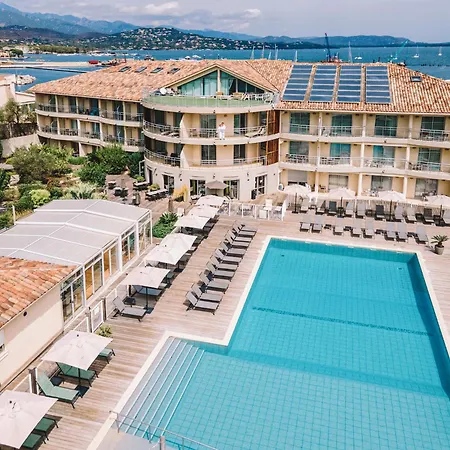 Готель Costa Salina 4*