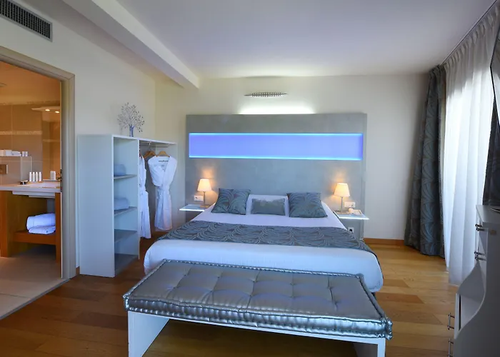 Hotel Costa Salina 4*