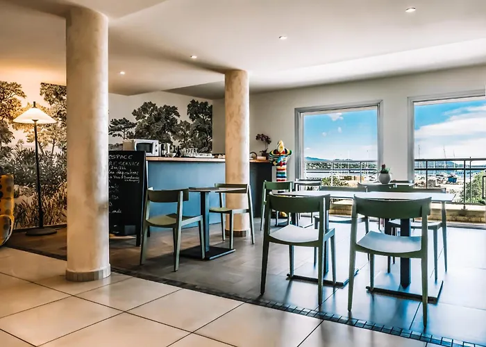 コスタ サリナ 4*